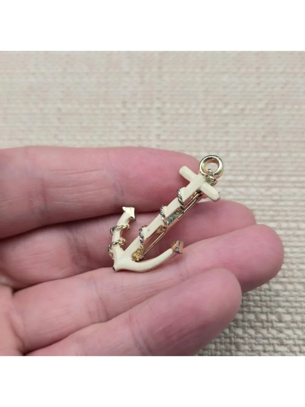 Vintage Cream Enamel Anchor - Gold Tone Nautical Rope Maritime Pin Brooch A8059